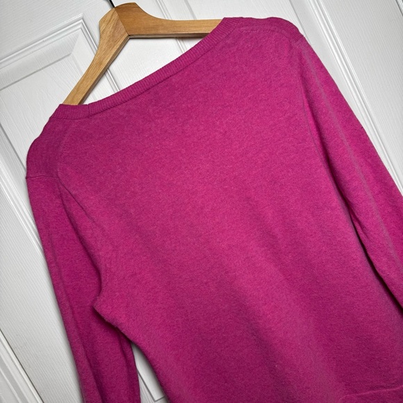 J.Crew Raspberry Pink Crewneck Sweater Size Large Classic Lightweight Knit - Picture 8 of 9